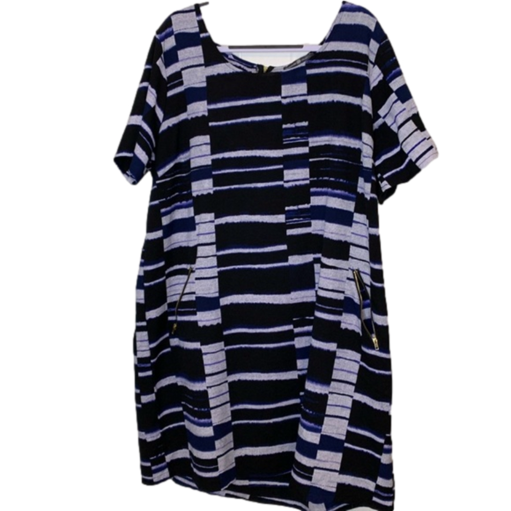 Signature collection abstract dress size 2X